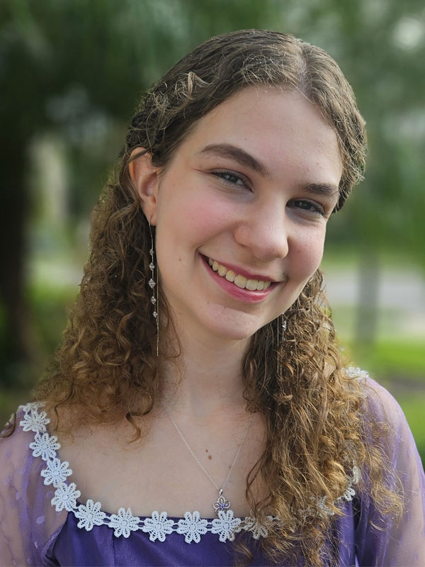 Sophia Leimbach | Études de Ballet Instructor