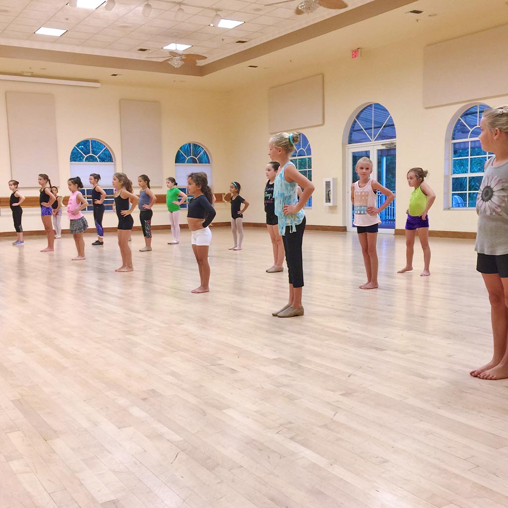 Pre-School Dance Class: Jazz & Lyrical for 5 to 12 years old | Études de Ballet in Naples, FL